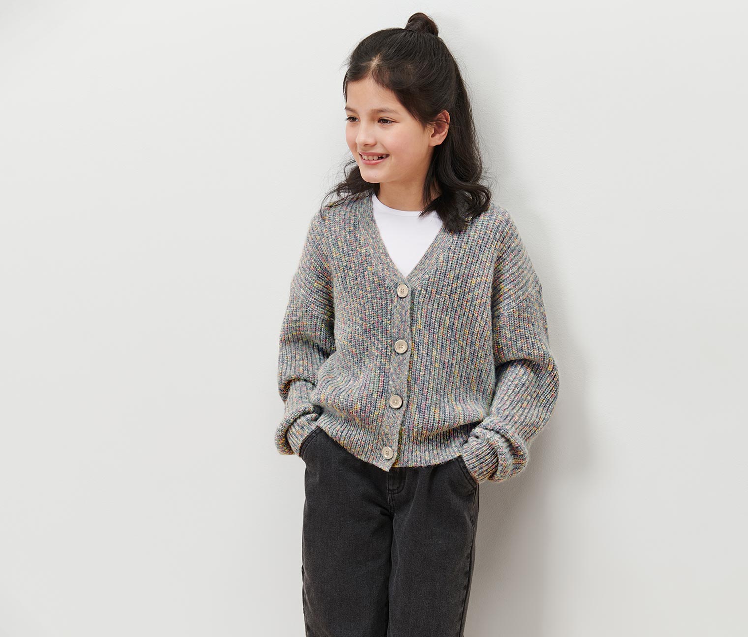 Kinder-Strickjacke mit Wolle