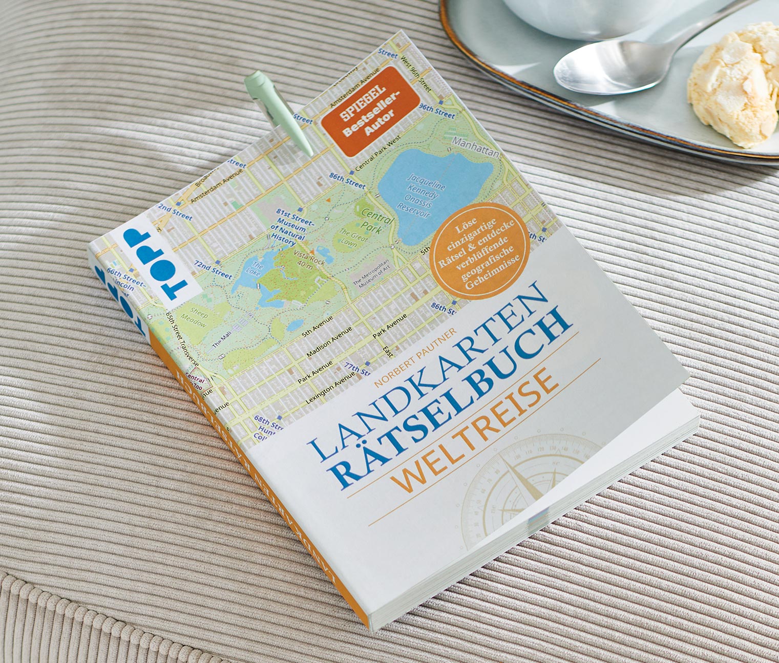 Buch: Landkarten-Rätselbuch »Weltreise«