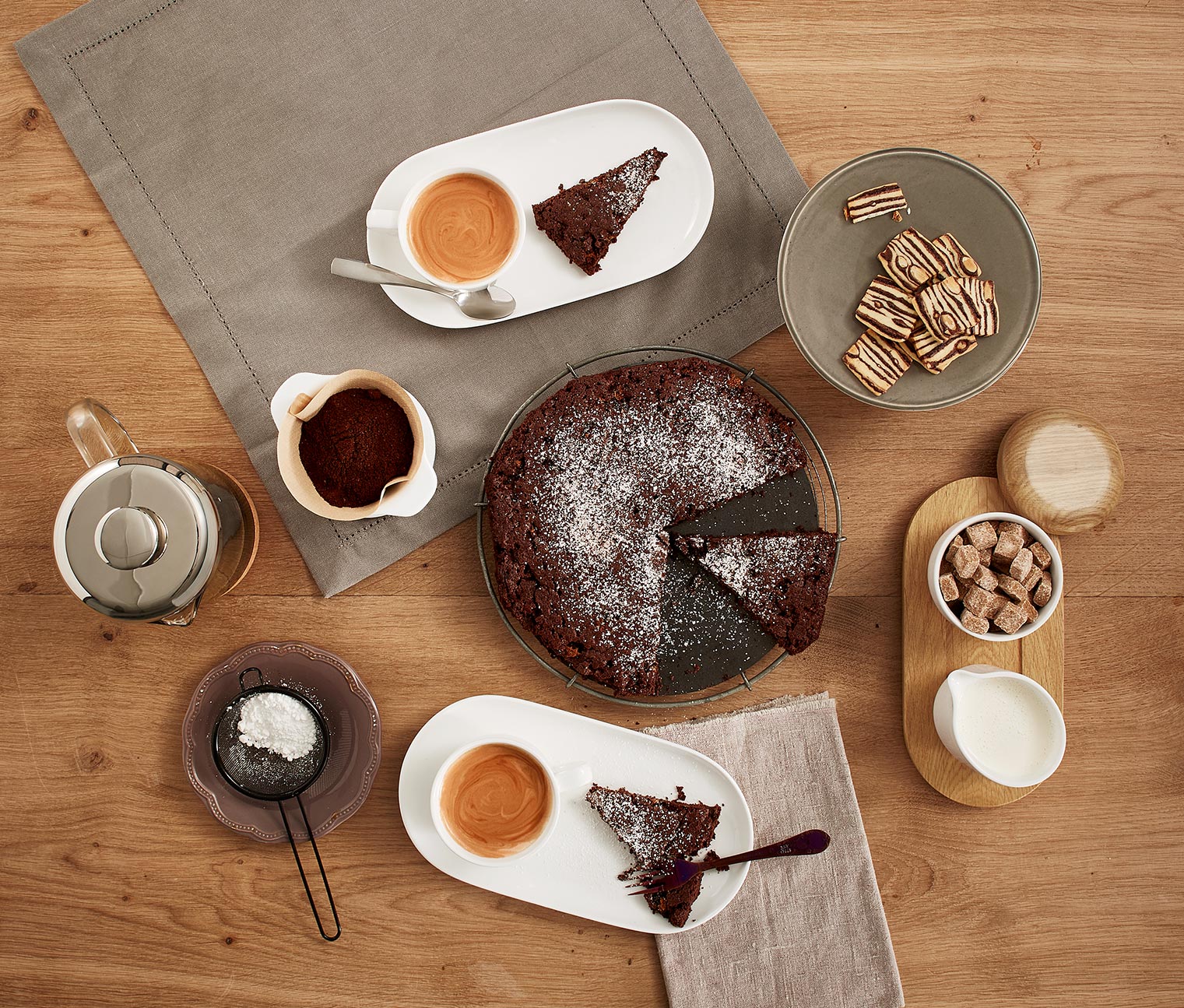 Barista-Kaffeetasse mit Servierteller