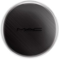 Mac Cosmetics - Chromacake - Black Black