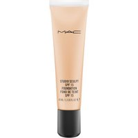 Mac Cosmetics - Studio Sculpt SPF 15 Foundation - NC30