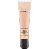 Mac Cosmetics - Studio Sculpt SPF 15 Foundation - NW25