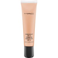 Mac Cosmetics - Studio Sculpt SPF 15 Foundation - NW35